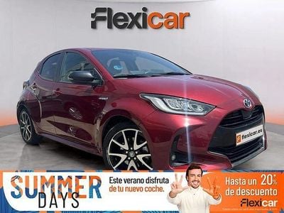 Granate Usado 2021 Toyota Yaris Hybrid Active Berlina | 19.690 € (Un poco caro)