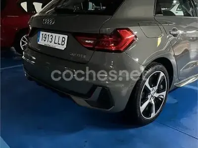 Usado Audi A1 Sportback S-Line 116 CV (85 kW) 2020 Gris / plata Utilitario