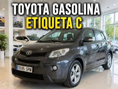 Begagnad Toyota Urban Cruiser Active 101 HK (74 kW) 2009 Grå Halvkombi