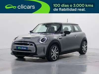 Usado Mini Cooper SE 135 kW (184 CV) 2021 Negro Utilitario