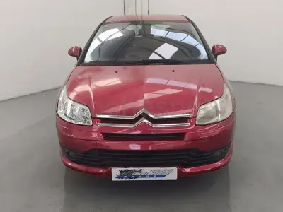 Usado Citroën C4 110 HP (80 kW) 2006 Vermelho Sedan