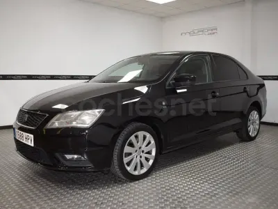 Usado Seat Toledo Reference 105 CV (77 kW) 2013 Negro Utilitario