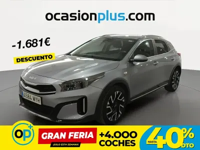 Usado Kia XCeed 100 CV (73 kW) 2025 Gris SUV