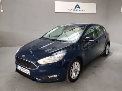 Używany Ford Focus ST-Line 125 KM (91 kW) 2017 Niebieski Sedan/Limuzyna