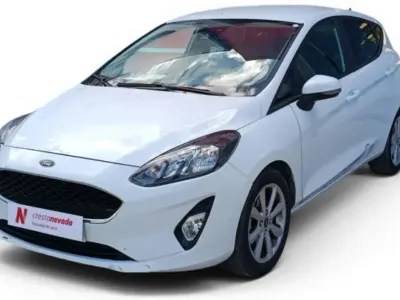 Usado Ford Fiesta Trend 101 CV (74 kW) 2021 Blanco Utilitario