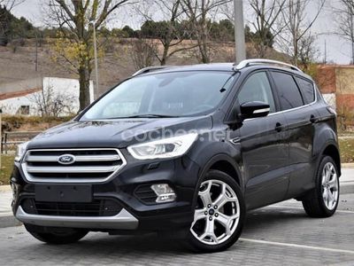 Usado Ford Kuga Titanium 140 CV (102 kW) 2013 Negro SUV