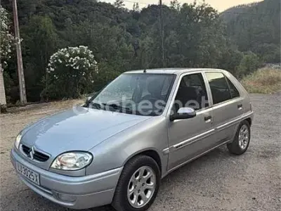Usado Citroën Saxo 58 CV (42 kW) 2000 Gris / plata Utilitario