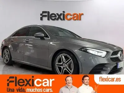 Usado Mercedes A180 116 CV (85 kW) 2019 Gris Berlina