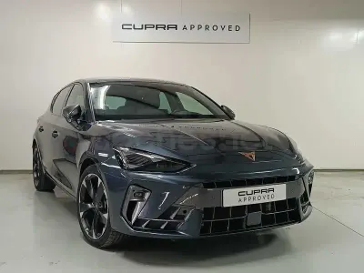 Usado Cupra Leon 150 CV (110 kW) 2025 Gris / plata Berlina