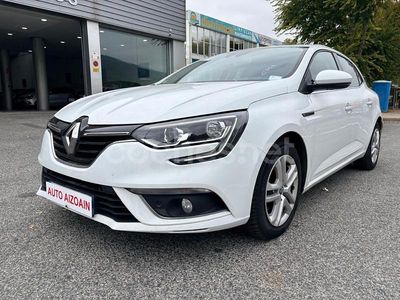 Usado Renault Mégane IV Business 115 CV (84 kW) 2019 Blanco Berlina