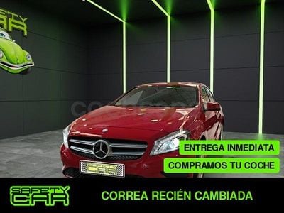 Usado Mercedes A180 Style 109 CV (80 kW) 2013 Rojo Berlina