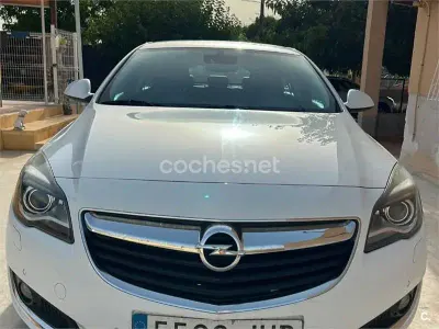 Usado Opel Insignia Business 140 CV (102 kW) 2015 Blanco Berlina