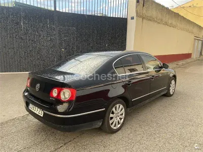 Usado VW Passat Individual 140 CV (102 kW) 2008 Negro Berlina