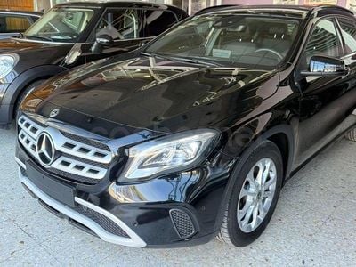Usado Mercedes GLA200 136 CV (100 kW) 2018 Negro SUV