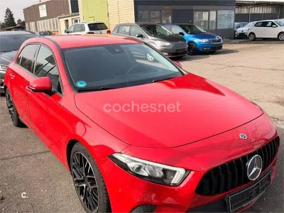 Usado Mercedes A200 156 CV (114 kW) 2018 Rojo Berlina