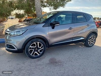 Usado Renault Captur 90 CV (66 kW) 2017 Gris SUV