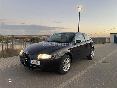 Negro Usado 2004 Alfa Romeo 147 Impression Utilitario | 3600 € (Un poco caro)