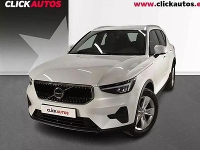 Usado 2025 Volvo XC40 Core SUV | 30.300 €