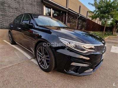 Usado Kia Optima GT-Line 180 CV (132 kW) 2019 Negro Berlina