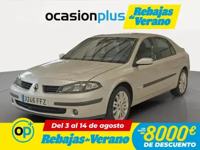 Usado Renault Laguna II Dynamique 150 CV (110 kW) 2006 Gris Berlina
