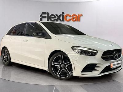 Usado Mercedes B200 150 CV (110 kW) 2023 Blanco Monovolumen