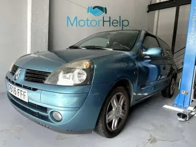 Begagnad Renault Clio II Campus 60 HK (44 kW) 2007 Blå Halvkombi