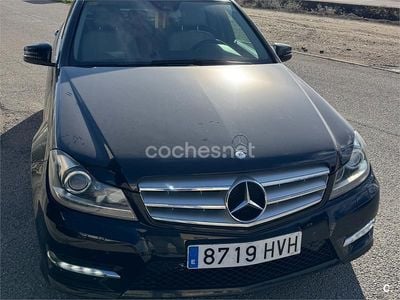 Usado Mercedes C200 Avantgarde 136 CV (100 kW) 2014 Negro Berlina