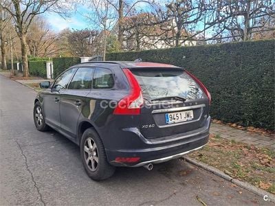 Usado Volvo XC60 Momentum 136 CV (100 kW) 2016 Azul SUV
