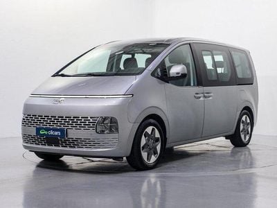 Gris Usado 2022 Hyundai Staria Monovolumen | 35.490 € (Precio justo)