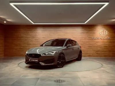 Usado Cupra Leon VZ 245 CV (180 kW) 2022 Gris Utilitario