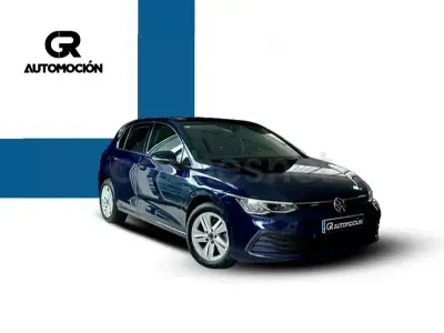 Używany VW Golf VIII 110 KM (80 kW) 2021 Niebieski Sedan/Limuzyna