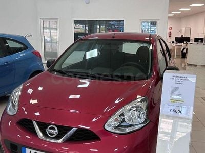 Usado Nissan Micra Acenta 80 CV (58 kW) 2015 Granate Utilitario