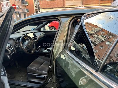Usado Lexus UX 184 CV (135 kW) 2023 Verde SUV