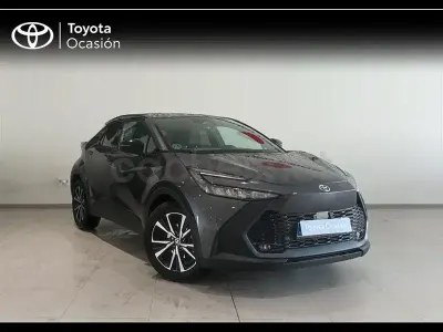 Begagnad Toyota C-HR Advance 140 HK (102 kW) 2025 Grå SUV