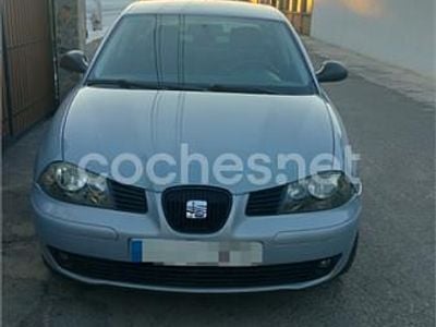 Usado Seat Cordoba Reference 85 CV (62 kW) 2006 Azul Berlina