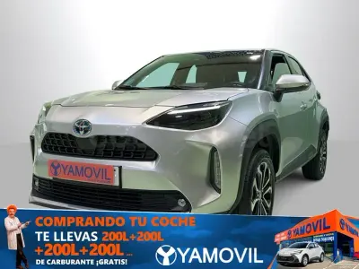 Usado Toyota Yaris Cross Active 116 CV (85 kW) 2023 Gris / plata SUV
