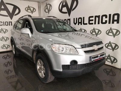 Usado Chevrolet Captiva LS 136 CV (100 kW) 2010 Gris / plata SUV