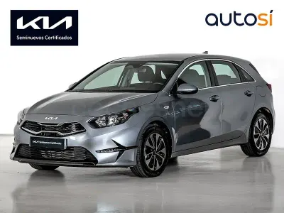 Usado Kia Ceed 100 CV (73 kW) 2025 Gris / plata Utilitario