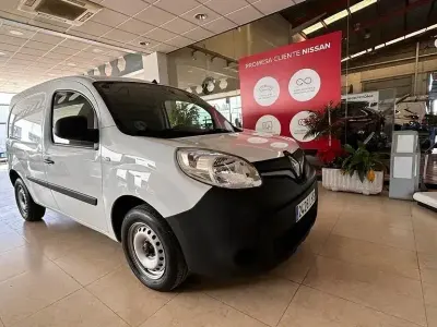 Usado Renault Kangoo LIMITED 95 CV (69 kW) 2020 Blanco Monovolumen
