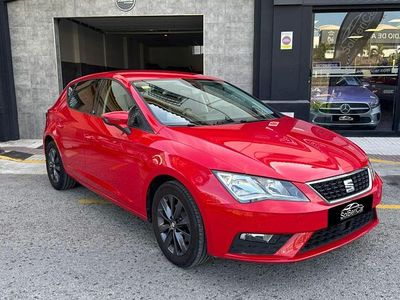 Usado Seat Leon Style 115 CV (84 kW) 2020 Rojo