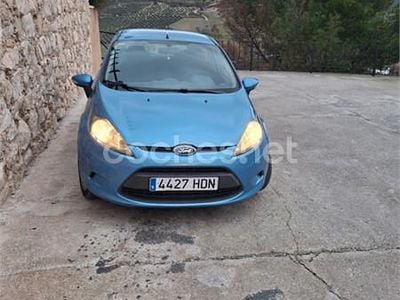 Azul Usado 2011 Ford Fiesta Trend Berlina | 5500 € (Precio justo)