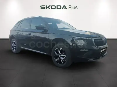 Usado Skoda Kamiq Selection 115 CV (84 kW) 2025 Negro SUV