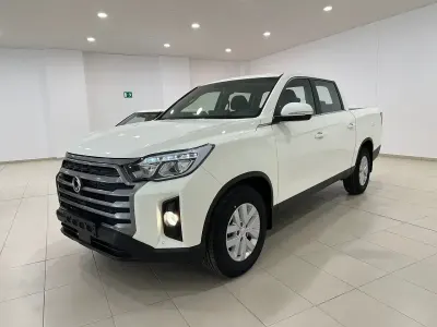 Nuevo SsangYong Musso 202 CV (148 kW) 2025 Blanco Descapotable