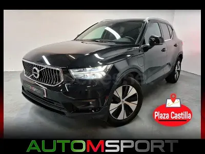 Usado Volvo XC40 Core 211 HP (155 kW) 2021 Preto SUV