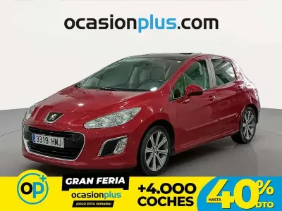 Usado Peugeot 308 Allure 156 CV (114 kW) 2012 Rojo Utilitario
