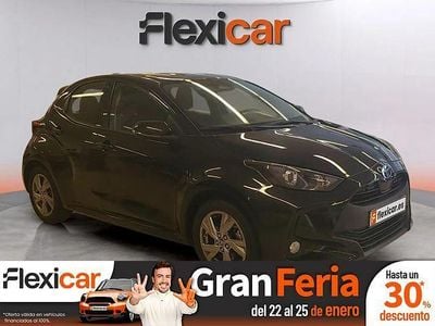 Negro Usado 2024 Toyota Yaris Hybrid Active Berlina | 19.990 € (Precio justo)