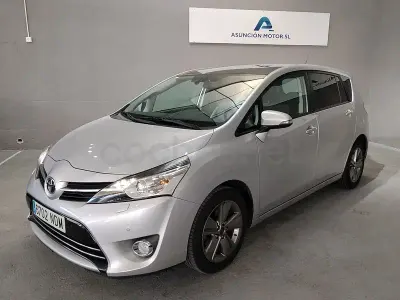 Käytetty Toyota Verso