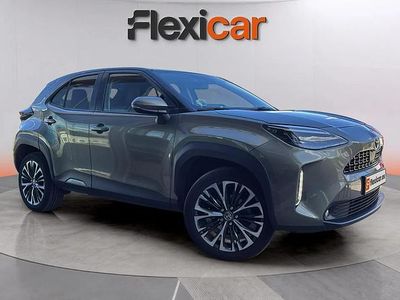 Usado Toyota Yaris Hybrid Active 116 CV (85 kW) 2022 Gris