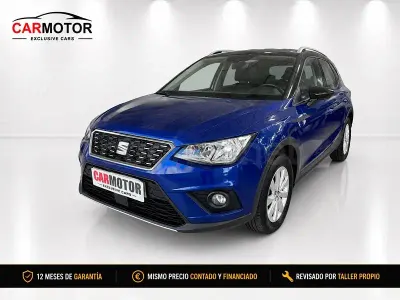 Usado Seat Arona Ecomotive 95 CV (69 kW) 2019 Azul SUV