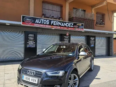 Usado Audi A4 Allroad Premium 177 CV (130 kW) 2014 Azul Familiar